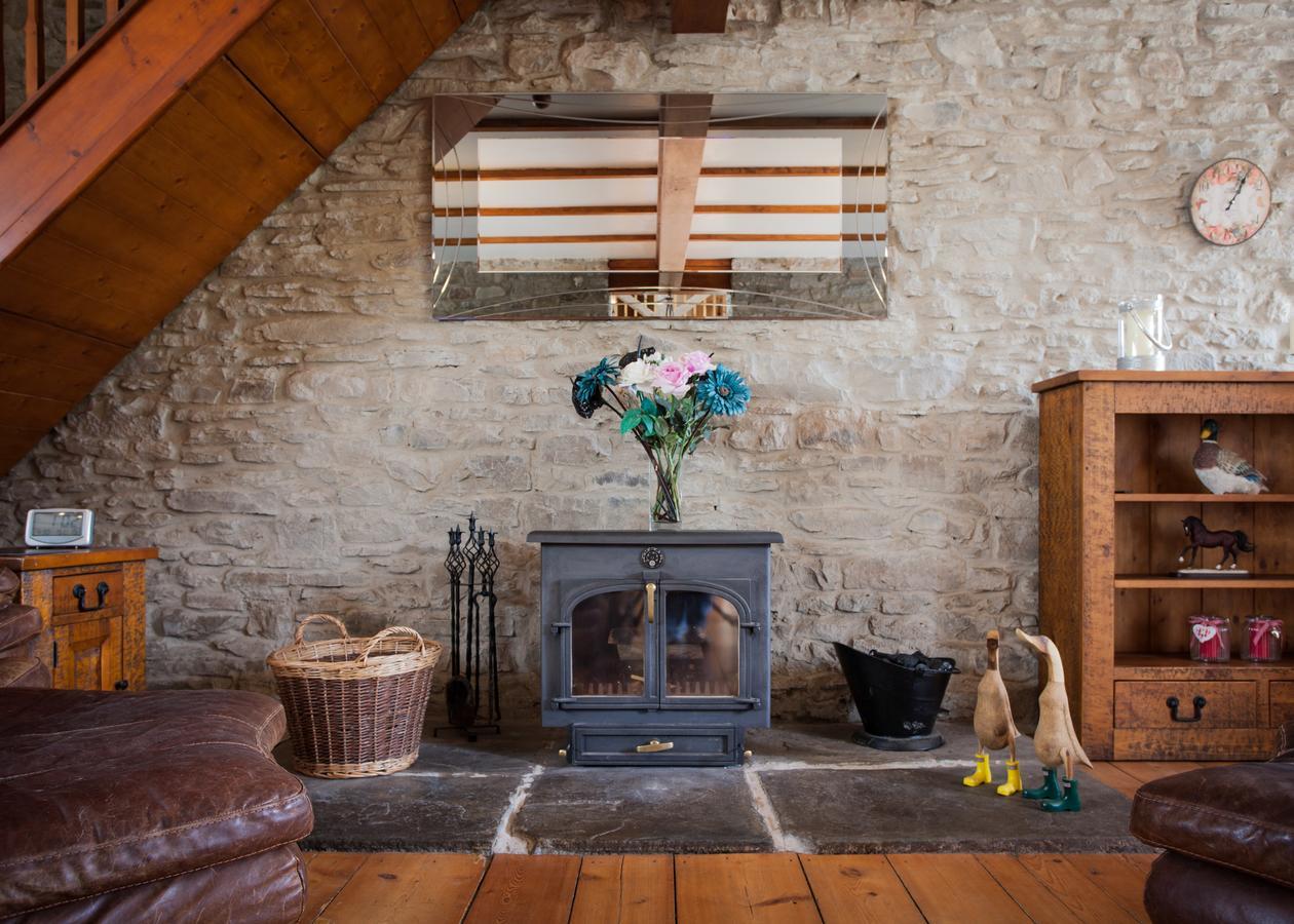 Beudy Bach Bed & Breakfast Cross Hands Dış mekan fotoğraf